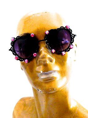 GASOLINE GLAMOUR LOVELACE FIRE HEART GLASSES 💗💗💗